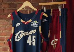 克利夫兰骑士队发布HardwoodClassic队服，慶(qìng)祝(zhù)其(qí)成(chéng)立55周(zhōu)年