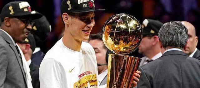 磐(pán)点：林书豪NBA生涯十大经典比(bǐ)賽(sài)