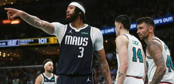 曾(céng)场均21分(fēn)96篮板(bǎn)的(de)伍德(dé)，即将告别NBA？