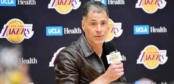 曾(céng)场均21分(fēn)96篮板(bǎn)的(de)伍德(dé)，即将告别NBA？