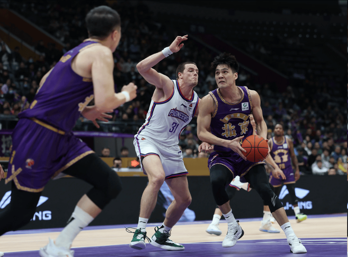 打馬(mǎ)刺(cì)又怎样！广州新援(yuán)得(dé)分比(bǐ)文班亚馬(mǎ)还多(duō)，球(qiú)迷：不怵NBA状元