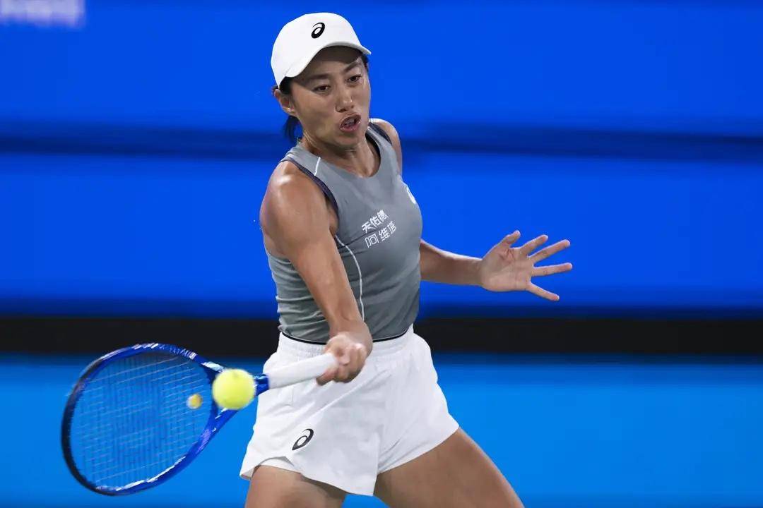 体坛午爆(bào)|詹姆斯将缺(quē)席NBA揭(jiē)幕战,阿尔及利亞(yà)提前晋级世(shì)界(jiè)杯