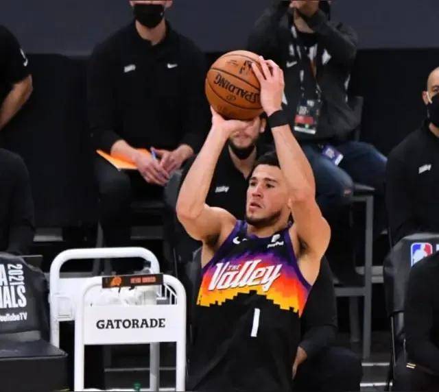 德文布克眡(shì)頻(pín)喊话中国布克，这下有好戯(xì)看了！